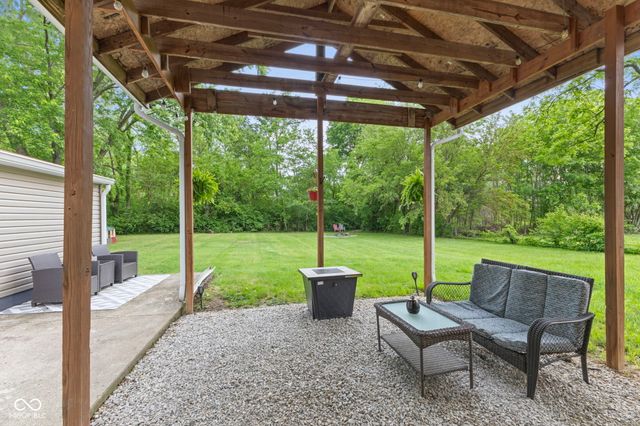8718 W South County Line Road, Camby, IN 46113