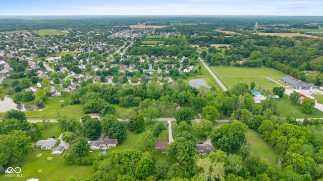 8718 W South County Line Road, Camby, IN 46113