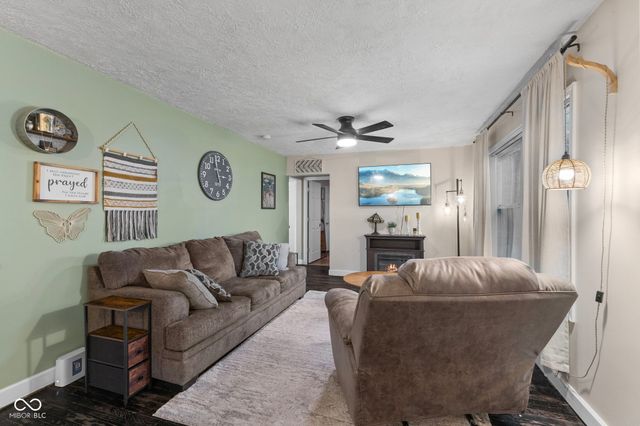 8718 W South County Line Road, Camby, IN 46113