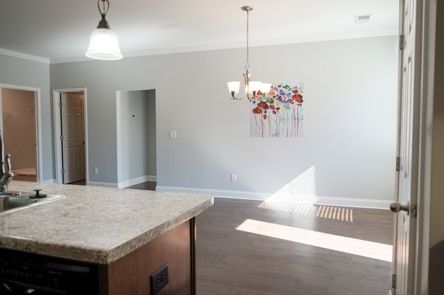 214 Telavera Dr, White House, TN 37188