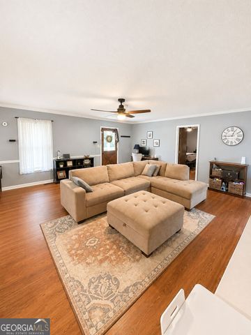 1469 Main Street, Comer, GA 30629