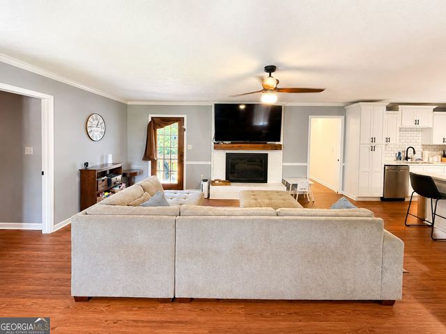 1469 Main Street, Comer, GA 30629