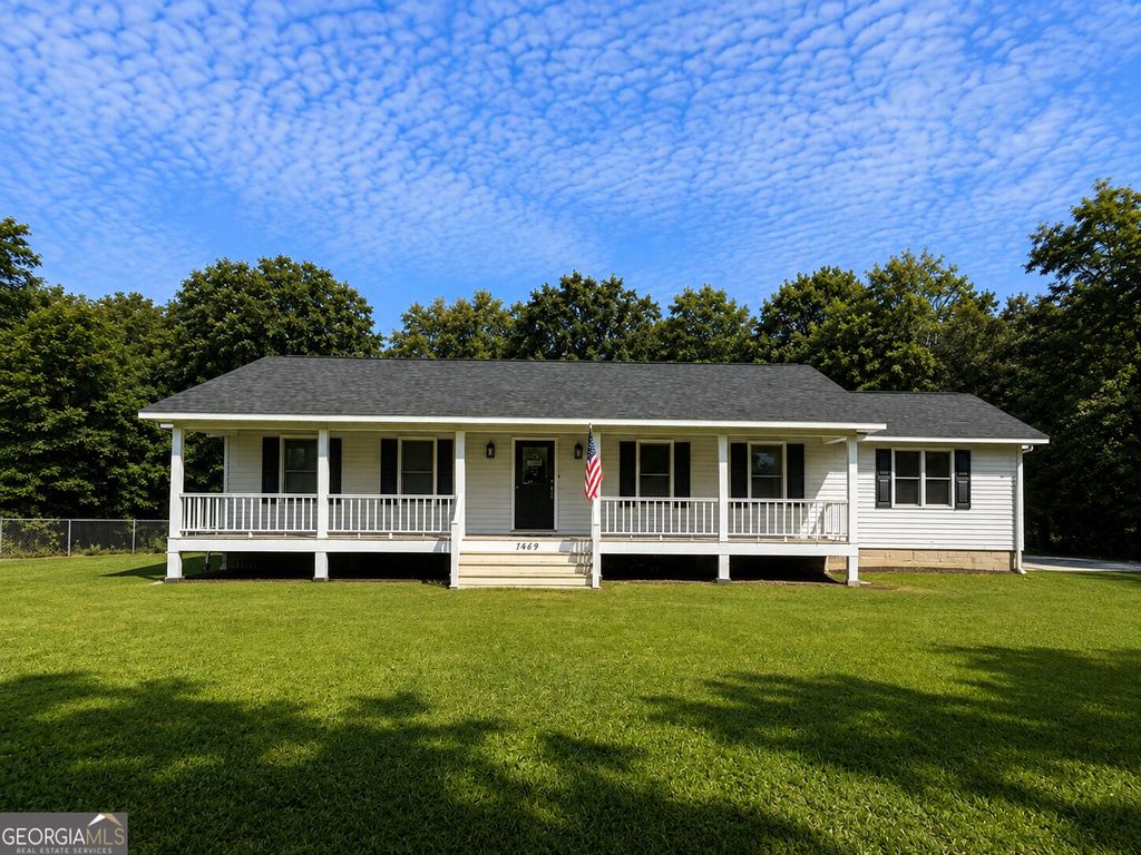 1469 Main Street, Comer, GA 30629
