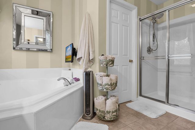 2363 Pleasant Colony Drive, Lewis Center, OH 43035