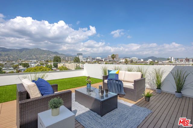 515 W Broadway 326, Glendale, CA 91204