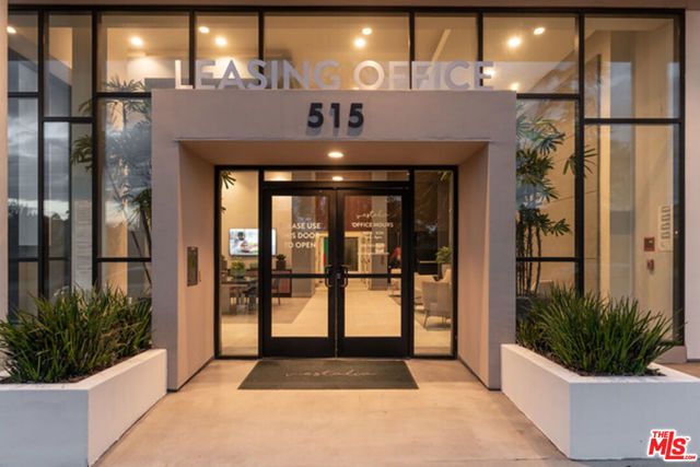 515 W Broadway 326, Glendale, CA 91204