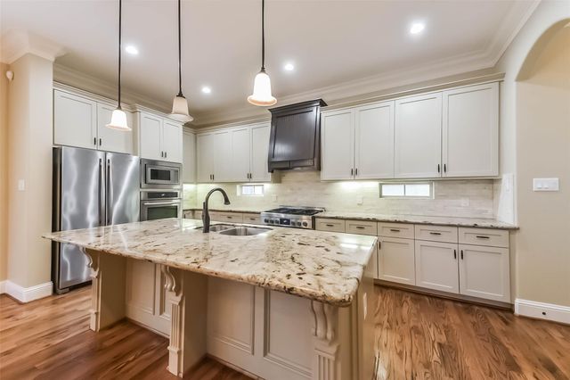 1126 W 16th Street C, Houston, TX 77008