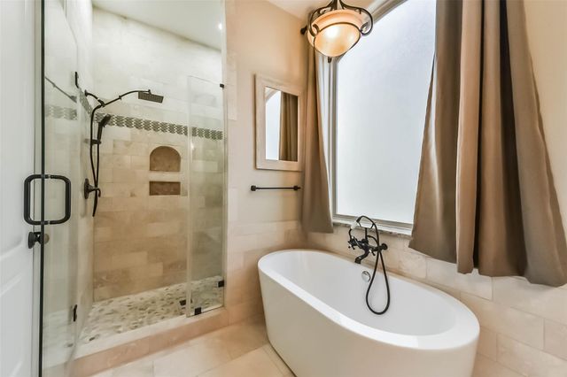 1126 W 16th Street C, Houston, TX 77008