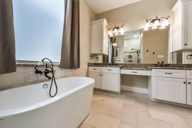 1126 W 16th Street C, Houston, TX 77008