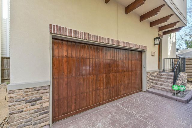 1126 W 16th Street C, Houston, TX 77008