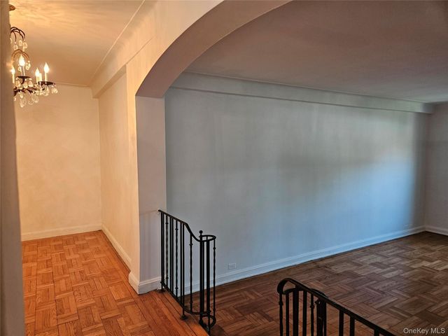 72-15 37th Avenue 3H, Jackson Heights, NY 11372
