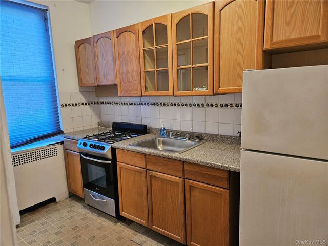 72-15 37th Avenue 3H, Jackson Heights, NY 11372