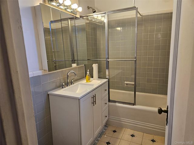 72-15 37th Avenue 3H, Jackson Heights, NY 11372