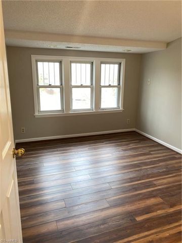 363 Periwinkle Road, Eden, NC 27288