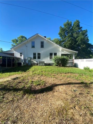 363 Periwinkle Road, Eden, NC 27288