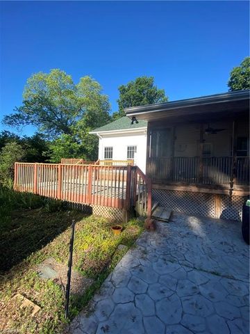 363 Periwinkle Road, Eden, NC 27288