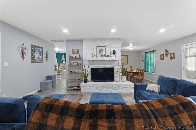 7752 S 73rd East Avenue, Tulsa, OK 74133