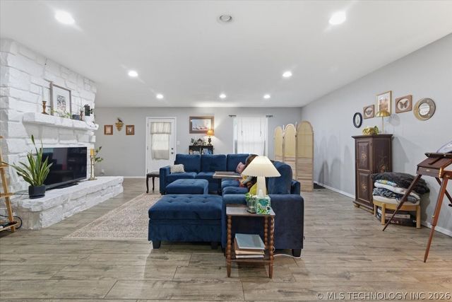 7752 S 73rd East Avenue, Tulsa, OK 74133