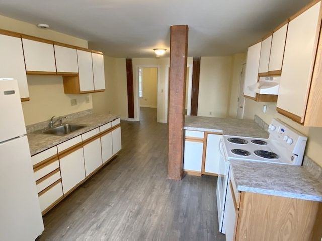 79 Hawley St B, Northampton, MA 01060