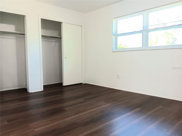 1260 70TH STREET N 7, St Petersburg, FL 33710