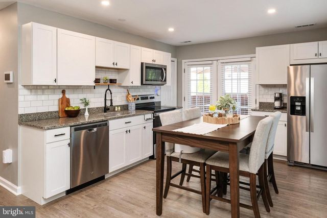 205 LINDEN AVE, Edgewater, MD 21037