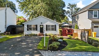 205 LINDEN AVE, Edgewater, MD 21037
