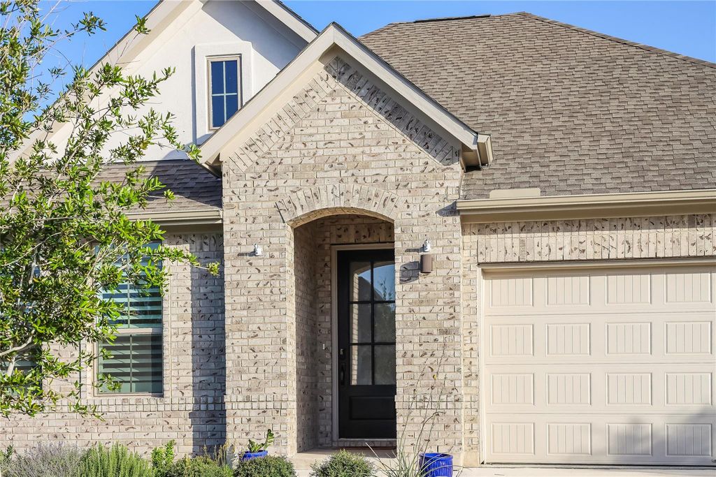 8000 Sunrise Ravine PASS, Lago Vista, TX 78645