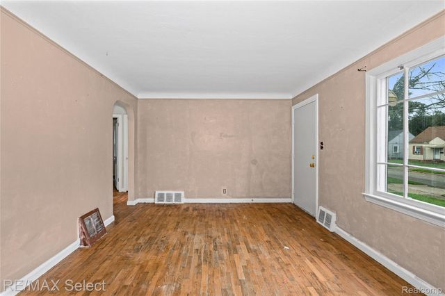 723 Waldman Avenue, Flint, MI 48507