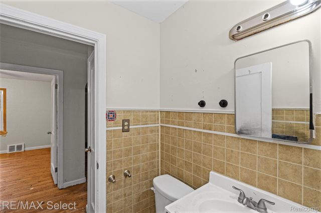 723 Waldman Avenue, Flint, MI 48507