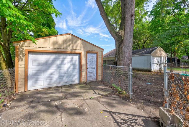 723 Waldman Avenue, Flint, MI 48507