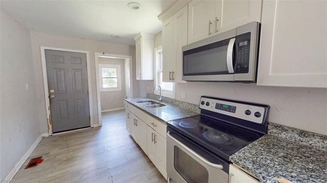 2404 E Washington ST, Suffolk, VA 23434