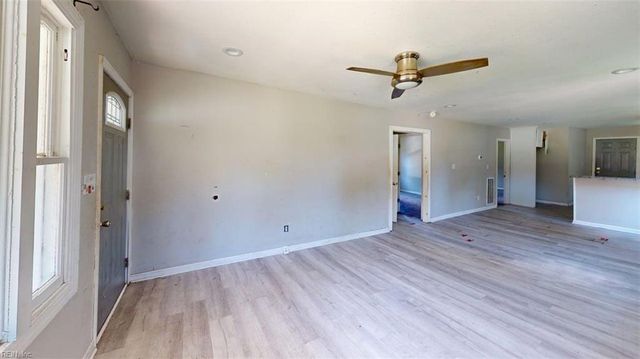 2404 E Washington ST, Suffolk, VA 23434
