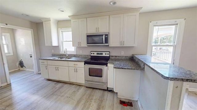 2404 E Washington ST, Suffolk, VA 23434