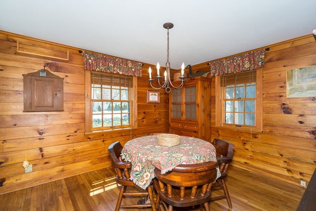 4 Gibbs St, Natick, MA 01760