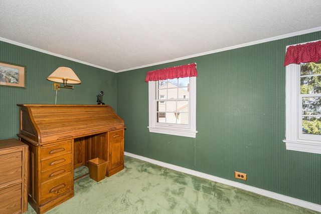 4 Gibbs St, Natick, MA 01760