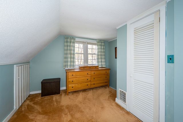 4 Gibbs St, Natick, MA 01760