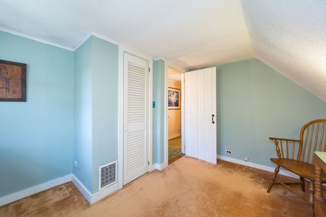4 Gibbs St, Natick, MA 01760