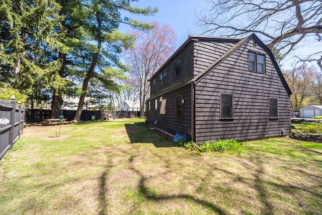 4 Gibbs St, Natick, MA 01760
