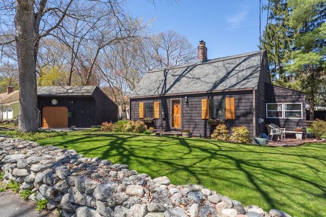 4 Gibbs St, Natick, MA 01760