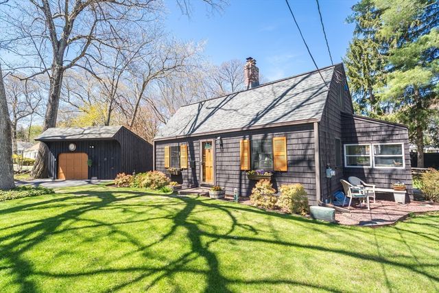 4 Gibbs St, Natick, MA 01760