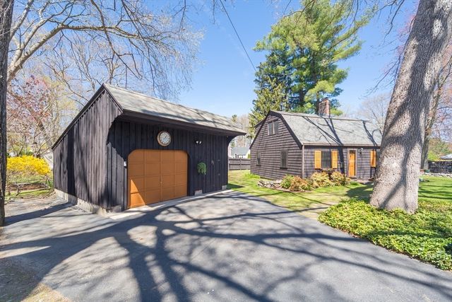 4 Gibbs St, Natick, MA 01760