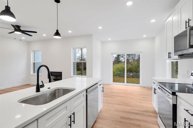 453 Rosedale Terrace, Ballwin, MO 63021