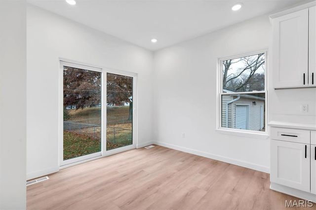 453 Rosedale Terrace, Ballwin, MO 63021