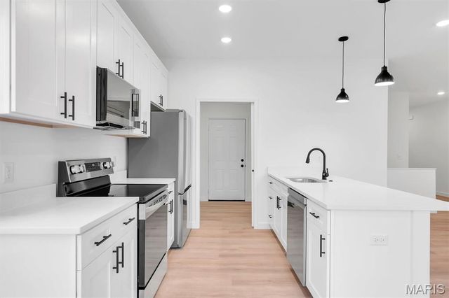 453 Rosedale Terrace, Ballwin, MO 63021