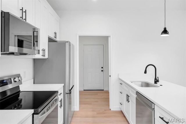 453 Rosedale Terrace, Ballwin, MO 63021