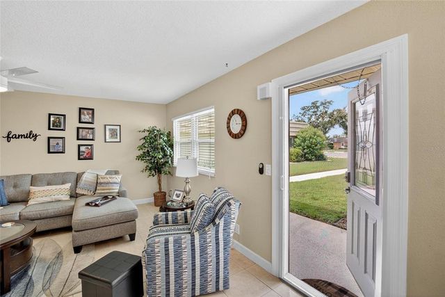 202 BEDFORD STREET 69, Sun City Center, FL 33573