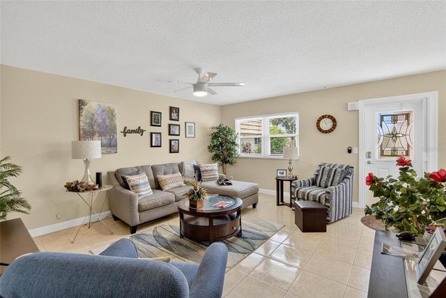 202 BEDFORD STREET 69, Sun City Center, FL 33573