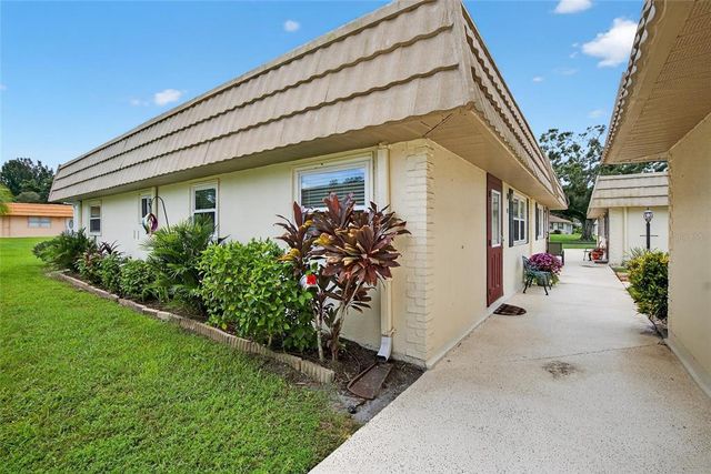 202 BEDFORD STREET 69, Sun City Center, FL 33573
