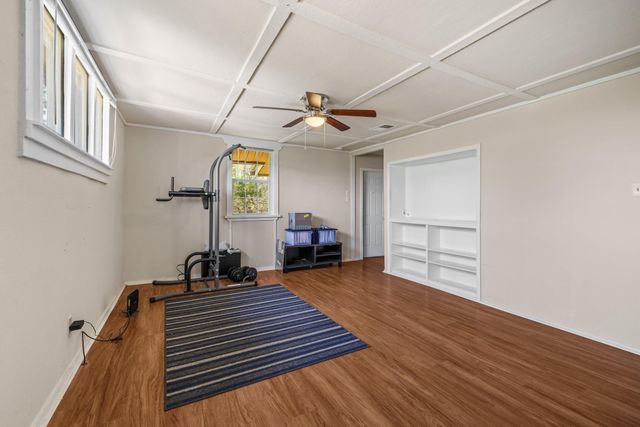 10600 Turkey Bend DR, Jonestown, TX 78645