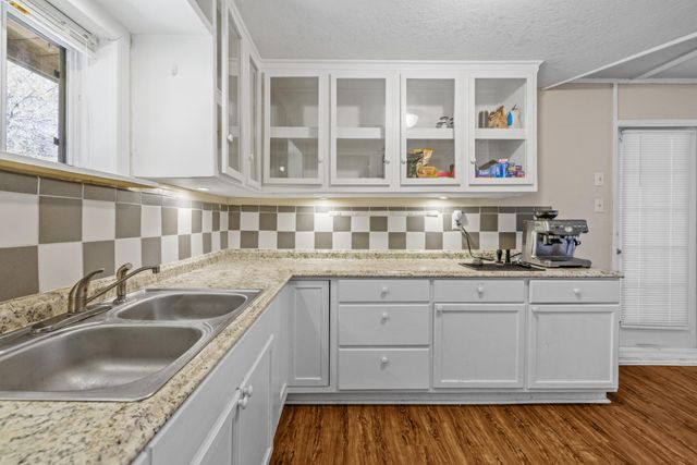 10600 Turkey Bend DR, Jonestown, TX 78645